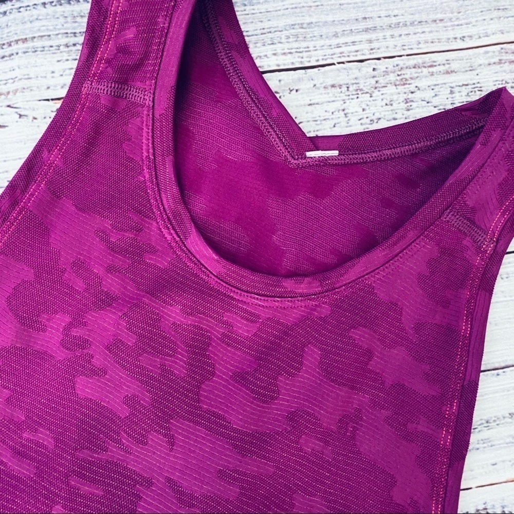 Lululemon Fuscia Camo Tank - Picture 2 of 7